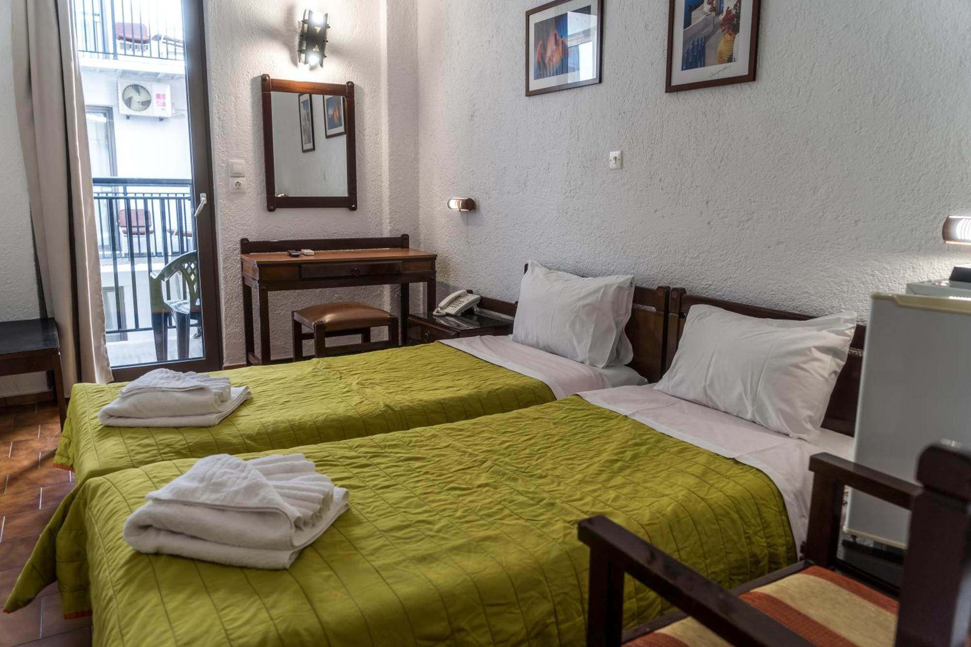 Hotel Malia Holidays Esterno foto