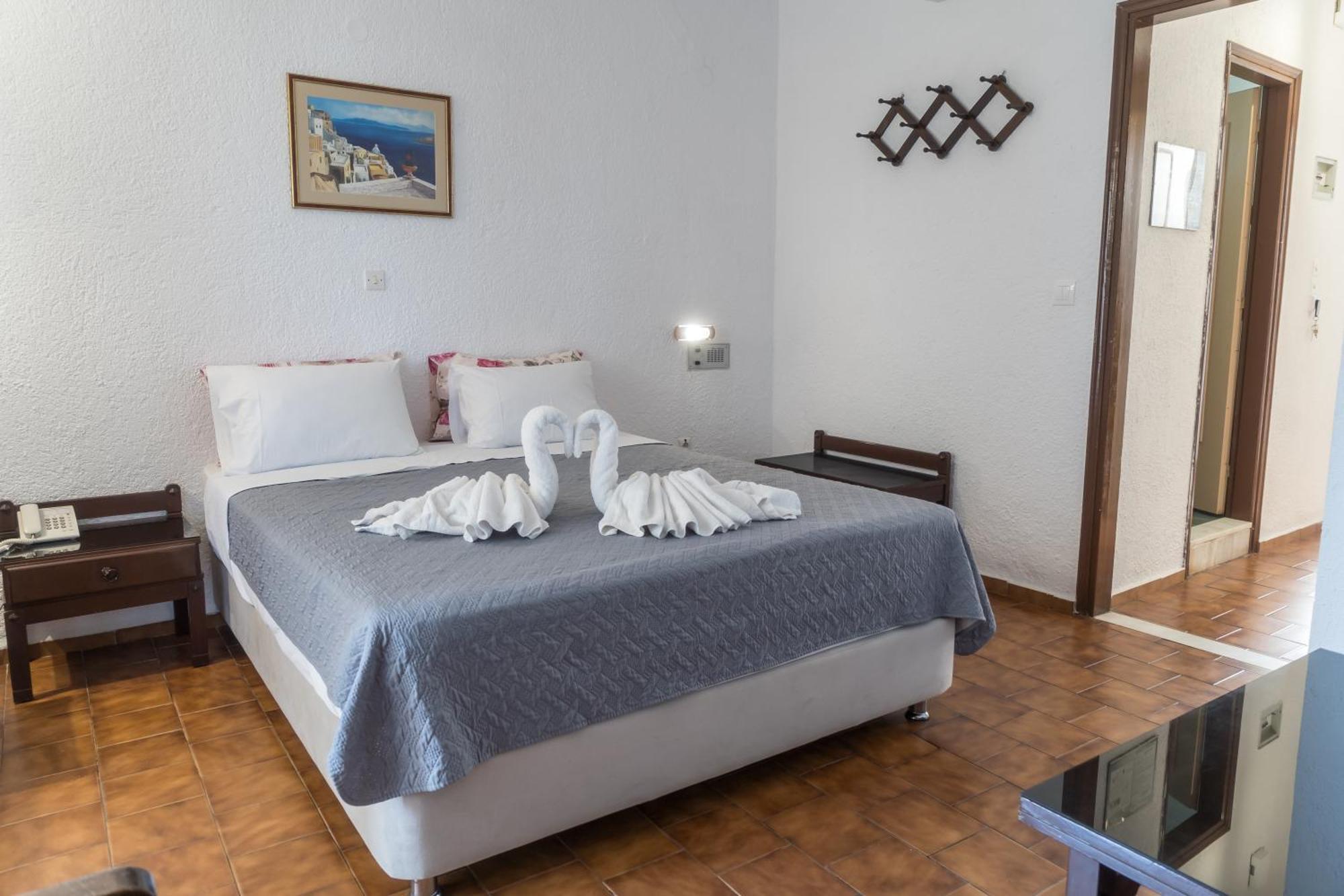 Hotel Malia Holidays Esterno foto