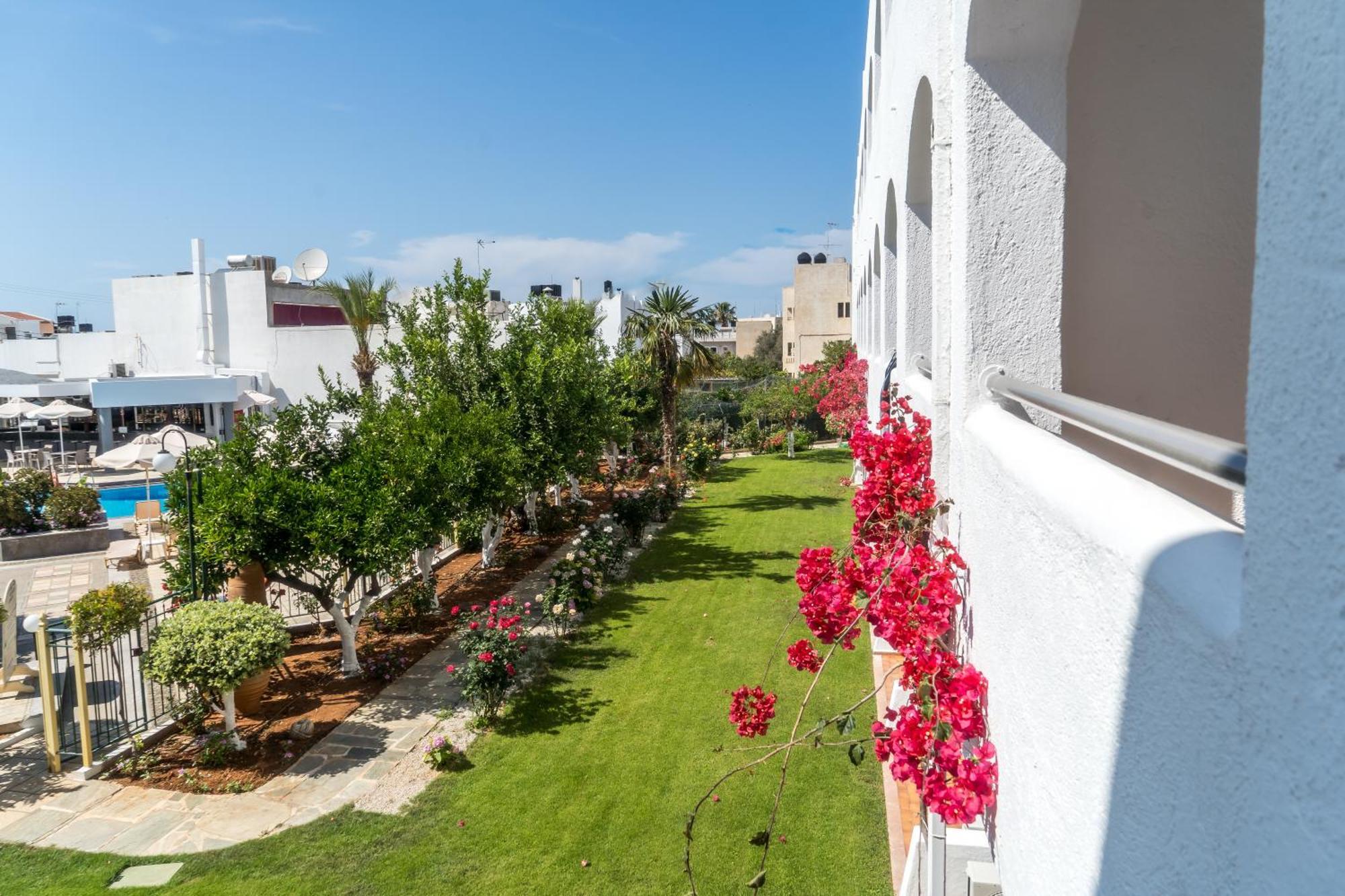 Hotel Malia Holidays Esterno foto